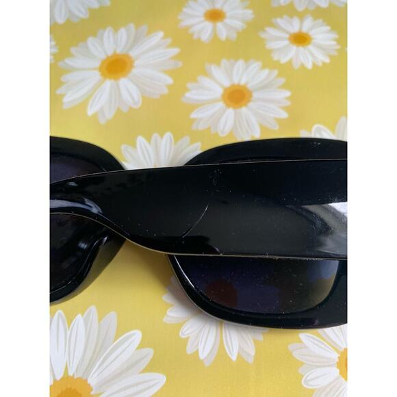 Charming Charlie Black sunglasses with Pearl accents - Picture 5 of 6